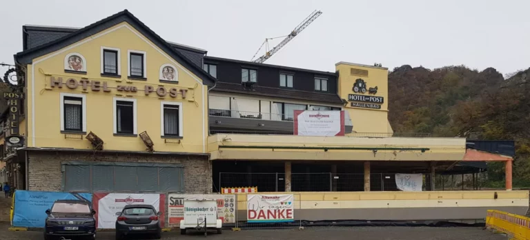 Hotel-zur-Post-Altenahr-Wiederaufbau-2021-scaled